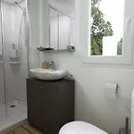 Torre Castiglione مكان تخييم توري لابيلو
