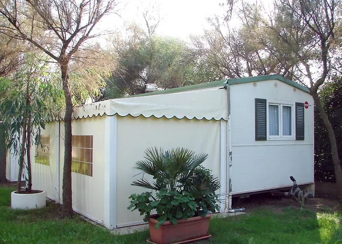 Torre Castiglione Camping *